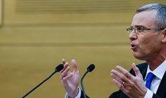 התכנית המשפטית של השר יריב לוין: מספר הקסם 61 יקנה לשלטון כוח בלתי מוגבל